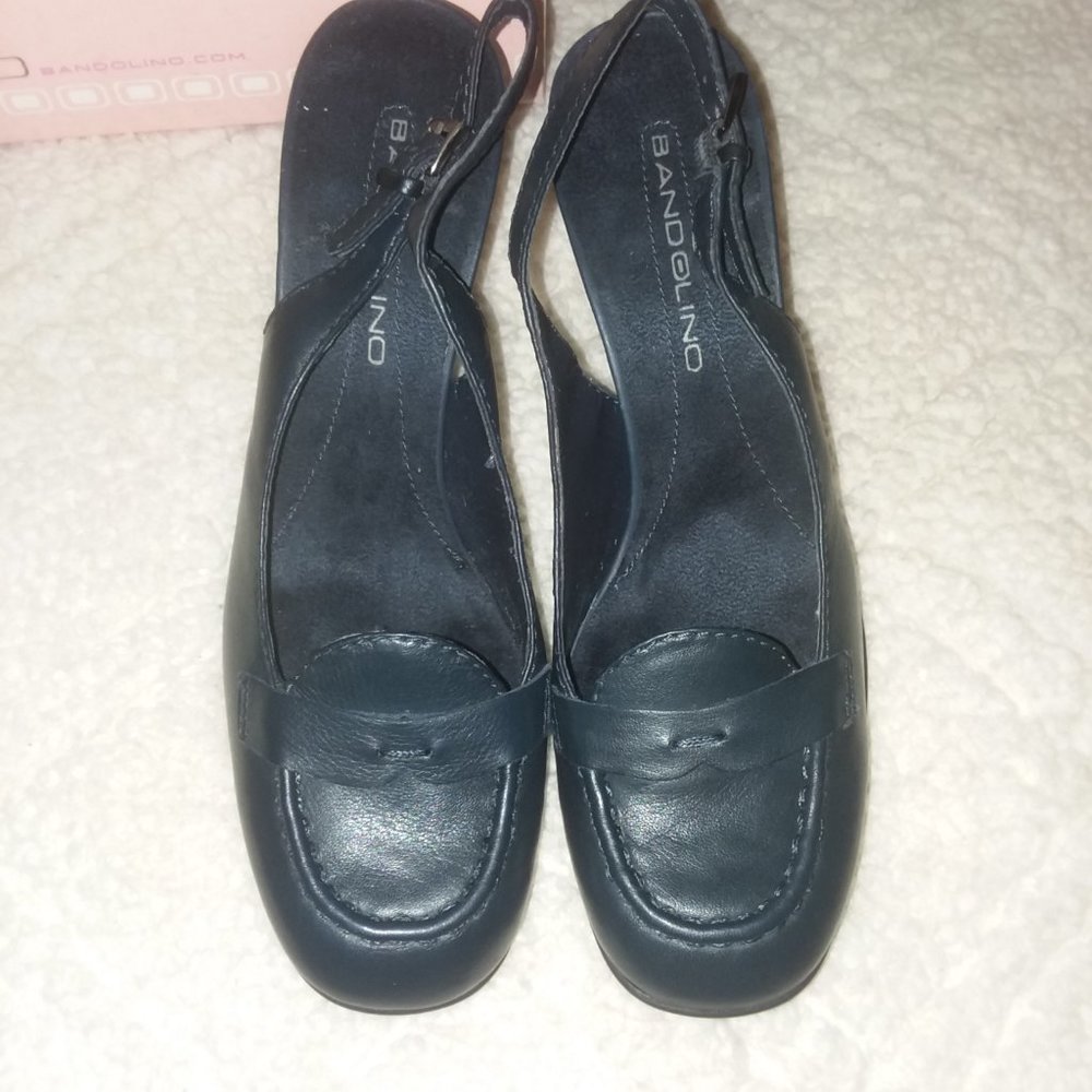 Bandolino True Dark NAVY Heels Women 6
